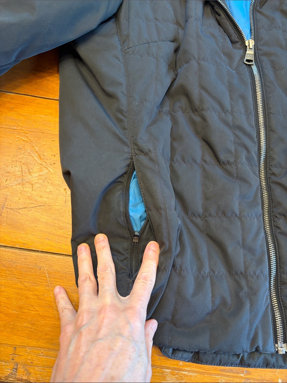 Aether Puffer Jacket - Picture 6 of 8